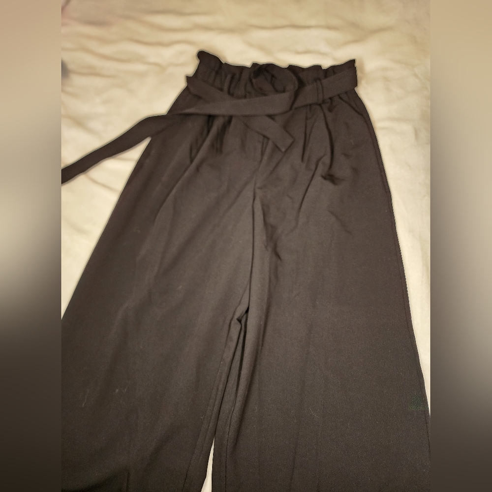 BCBGMaxAzria Black Tie-Waist Trousers